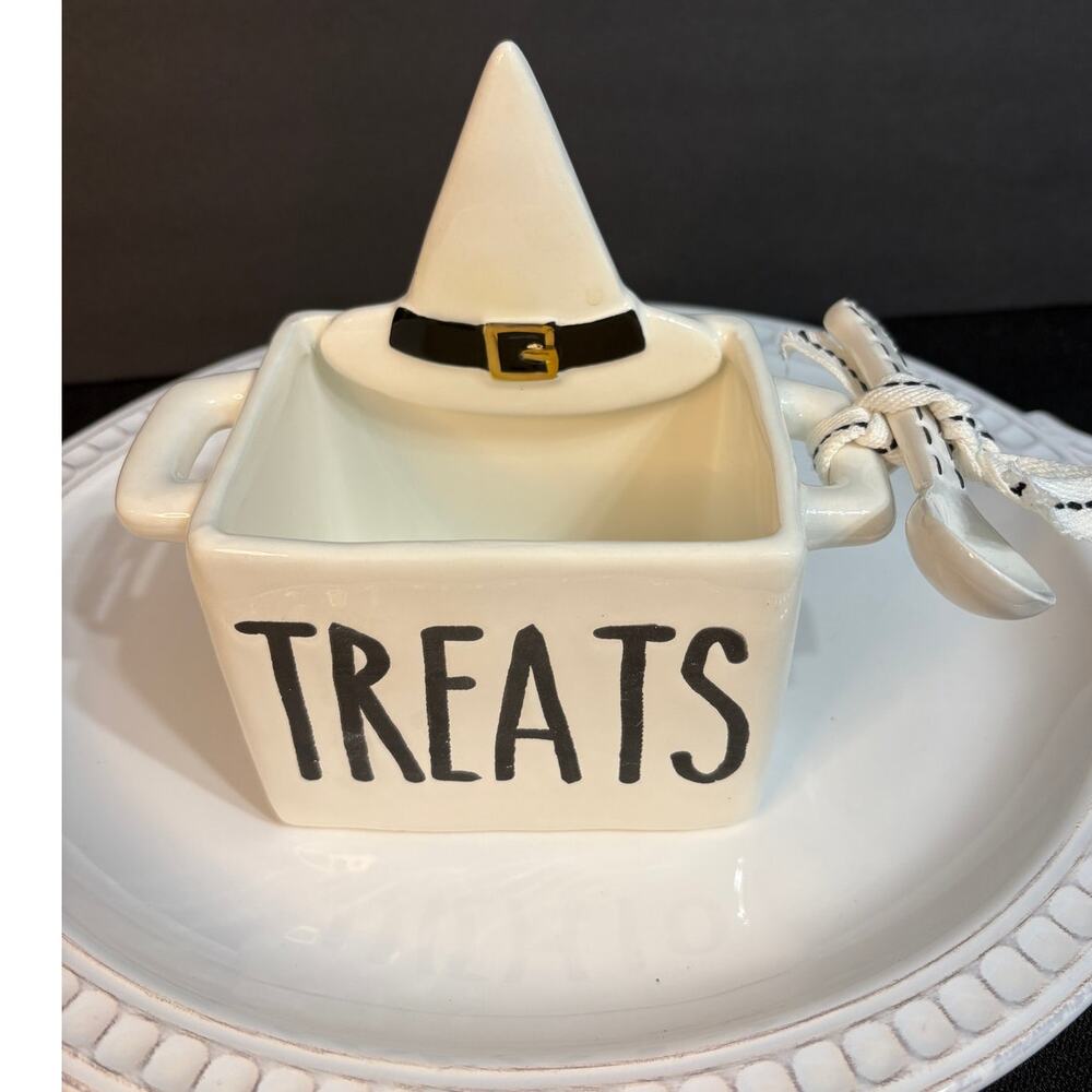 Mud Pie Halloween TREATS Witch Hat Candy Bowl BOO Spoon Set